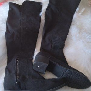 Suede boots